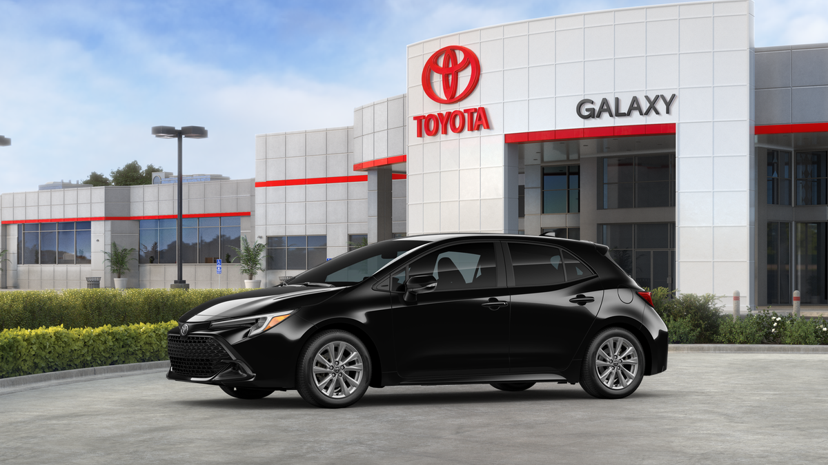 2025 Toyota Corolla SE photo 3
