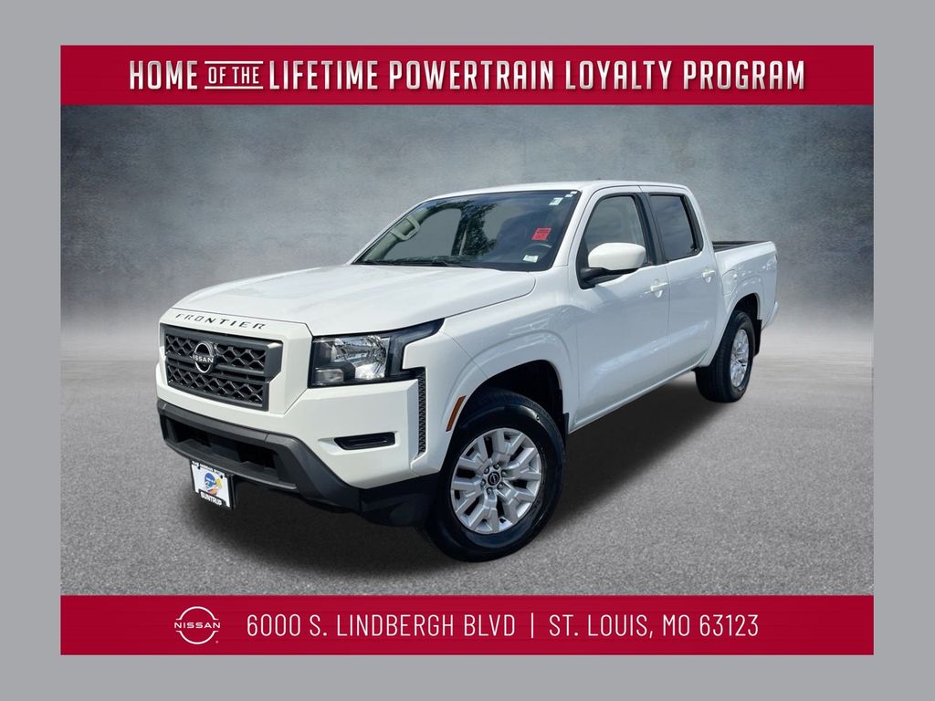 2022 Nissan Frontier SV's photo