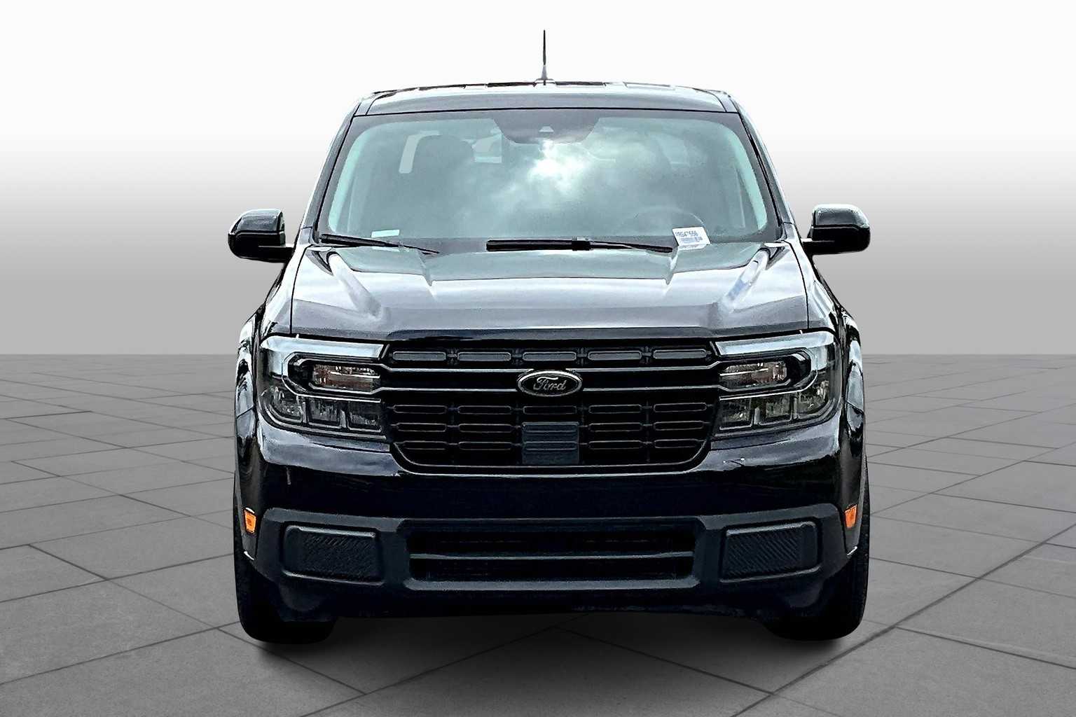 2024 Ford Maverick Lariat photo 3