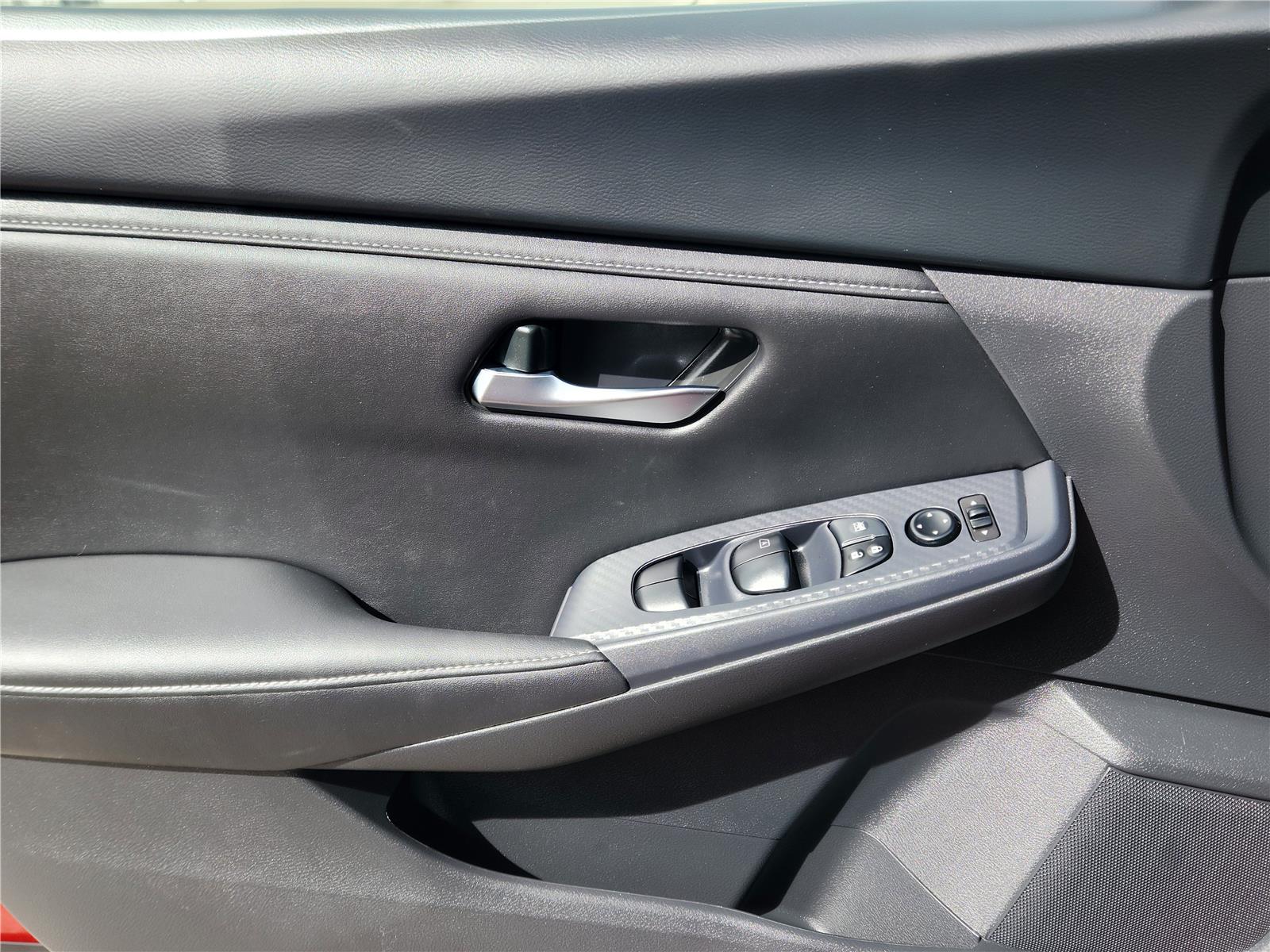 2024 Nissan Sentra SV photo 8