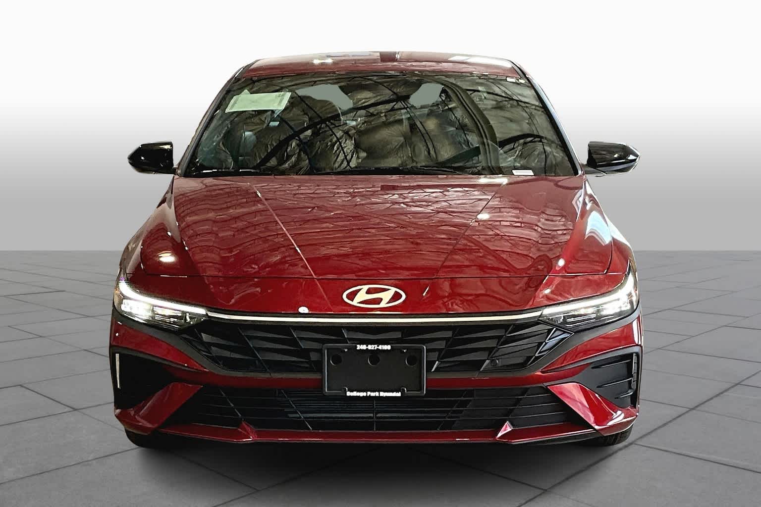 2025 Hyundai Elantra SEL Sport photo 3