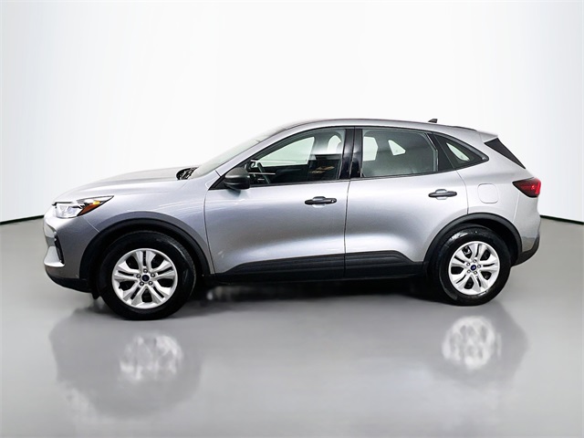 2023 Ford Escape Base photo 2