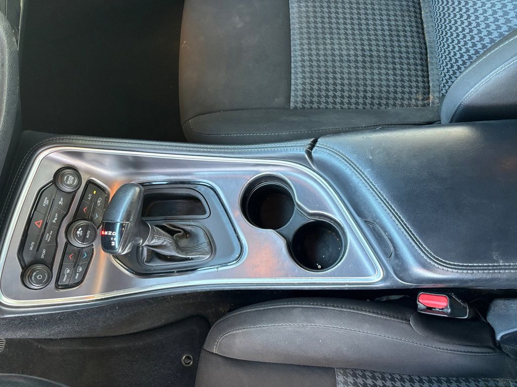 2021 Dodge Challenger R/T photo 22