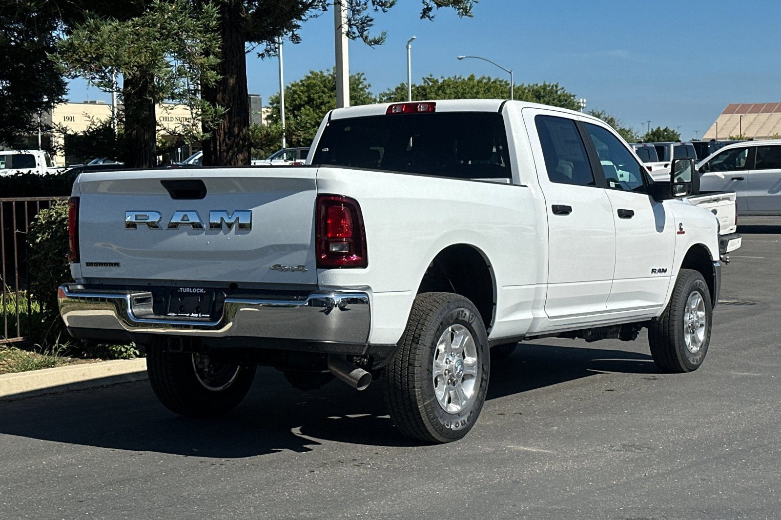 2025 Ram 2500 Big Horn photo 4