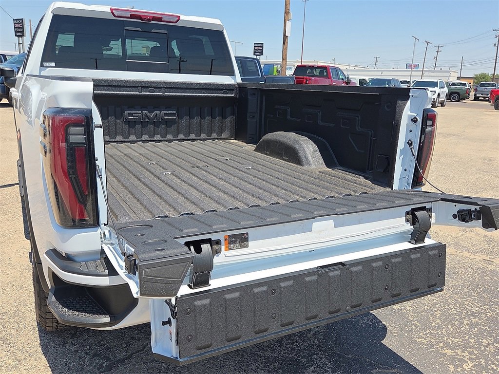 2025 Gmc Sierra HD AT4 photo 8