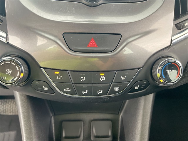 2017 Chevrolet Cruze LT photo 39