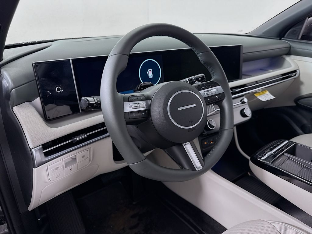 2025 Hyundai Tucson Limited photo 7