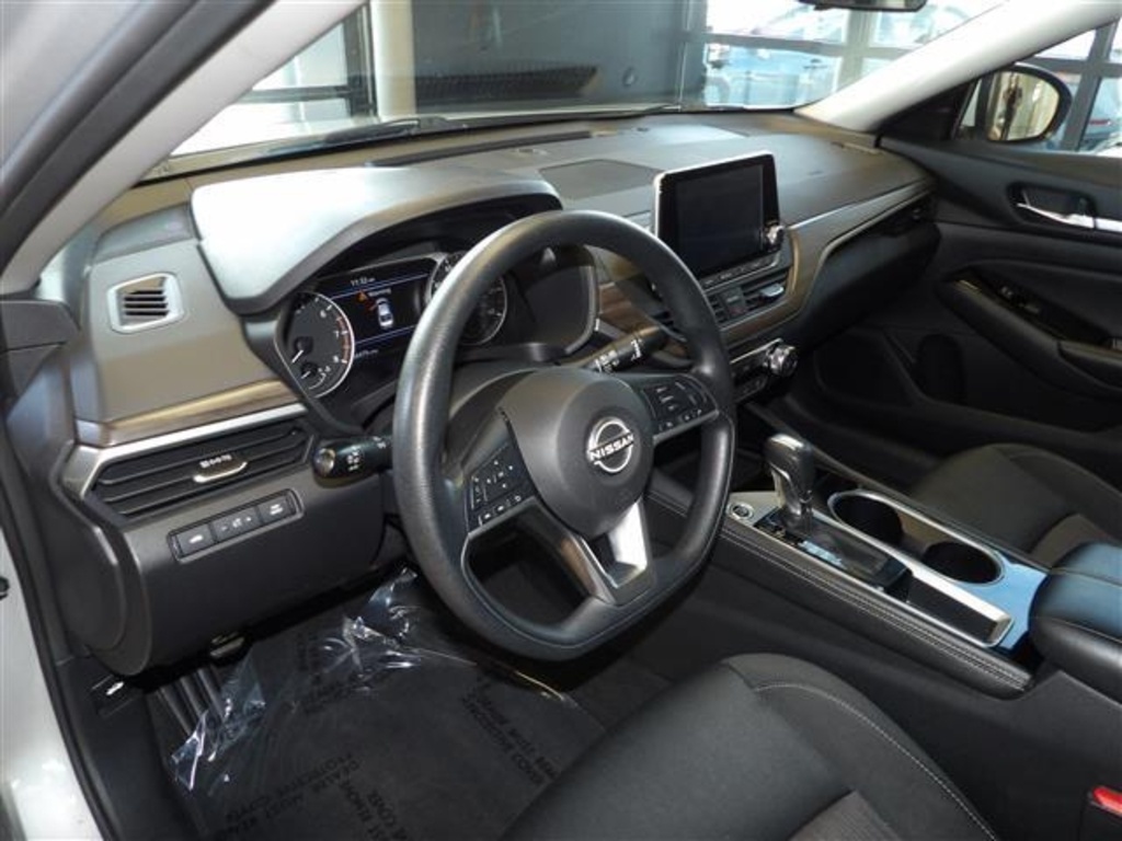 2023 Nissan Altima 2.5 SV photo 24