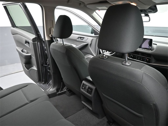 2026 Nissan Rogue S photo 25