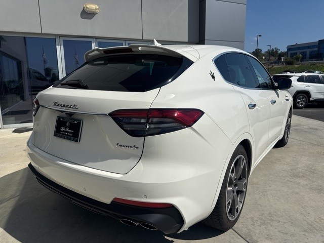 2022 Maserati Levante Modena photo 7