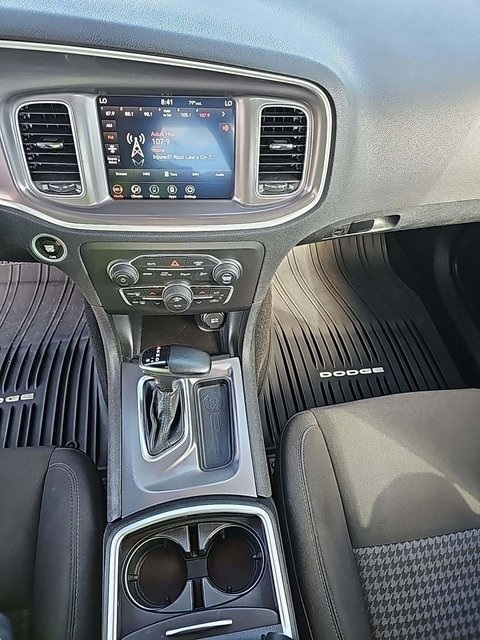 2022 Dodge Charger R/T photo 9