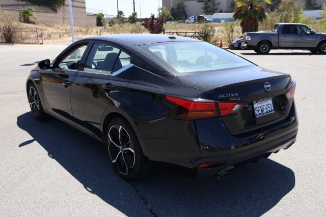 2023 Nissan Altima 2.5 SR photo 4