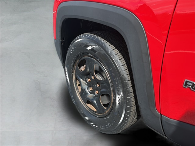 2015 Jeep Renegade Sport photo 13