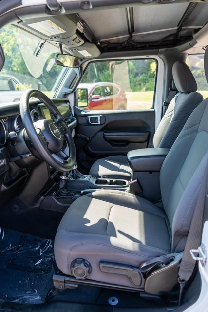 2021 Jeep Wrangler Sport photo 10