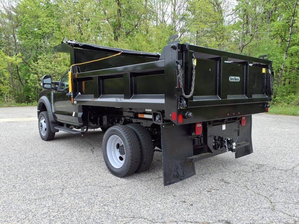 2025 Ford F-550 XL photo 4