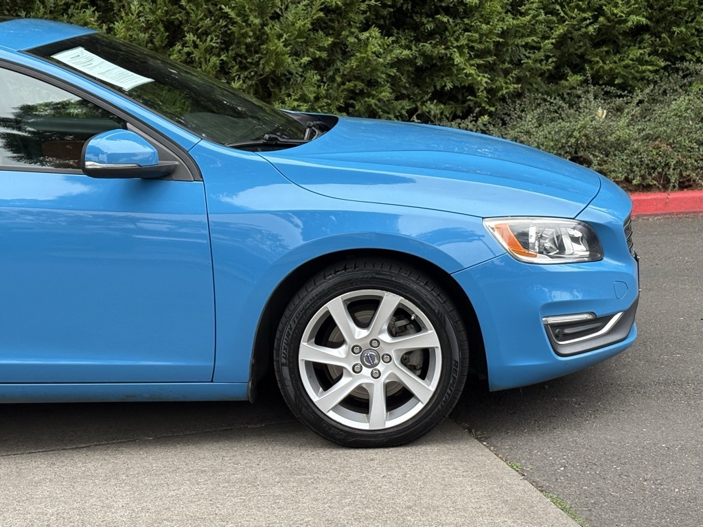 2015 Volvo V60 T5 photo 2