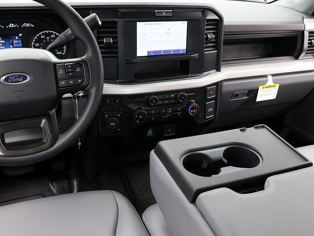 2025 Ford F-350 XL photo 17