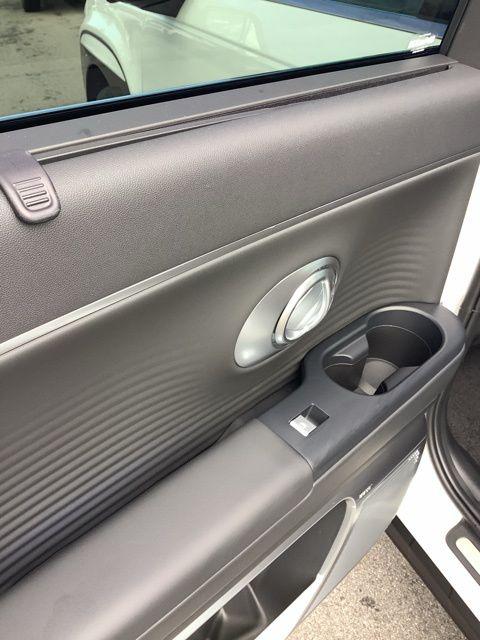 2026 Hyundai Ioniq Limited photo 19