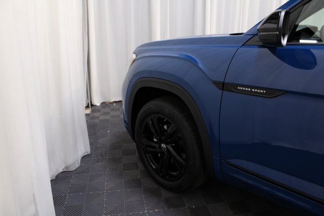2025 Volkswagen Atlas Cross Sport SEL R-Line photo 20