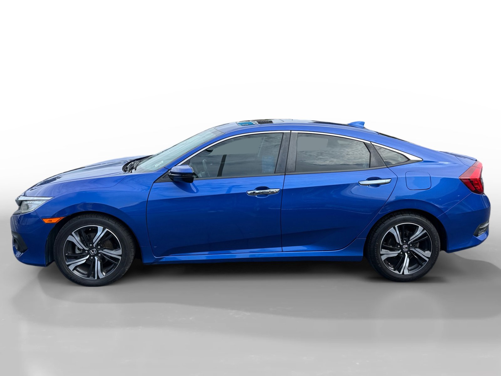 2017 Honda Civic Touring photo 2
