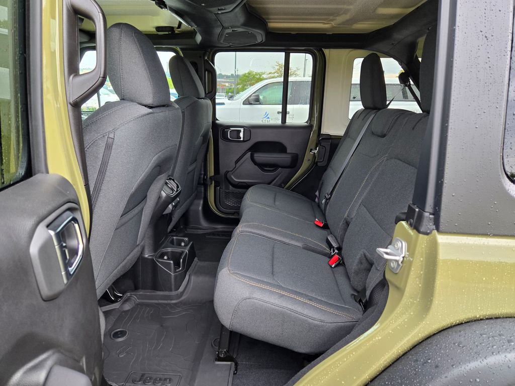 2025 Jeep Wrangler Willys photo 25