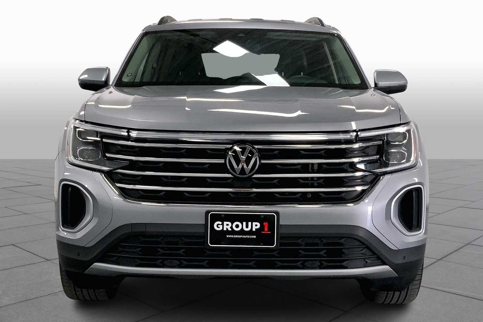 2024 Volkswagen Atlas SE Technology photo 3
