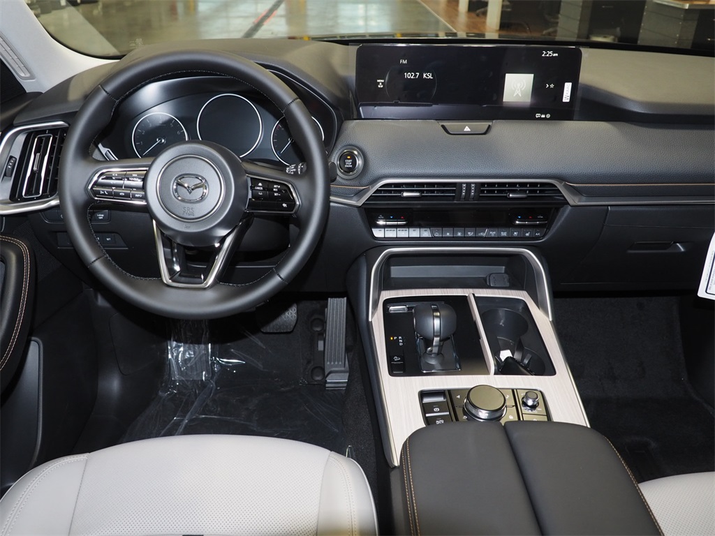 2026 Mazda CX-90 3.3 Turbo Preferred photo 6