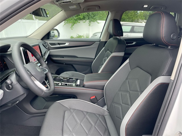2025 Volkswagen Atlas Peak Edition SE Technology photo 7