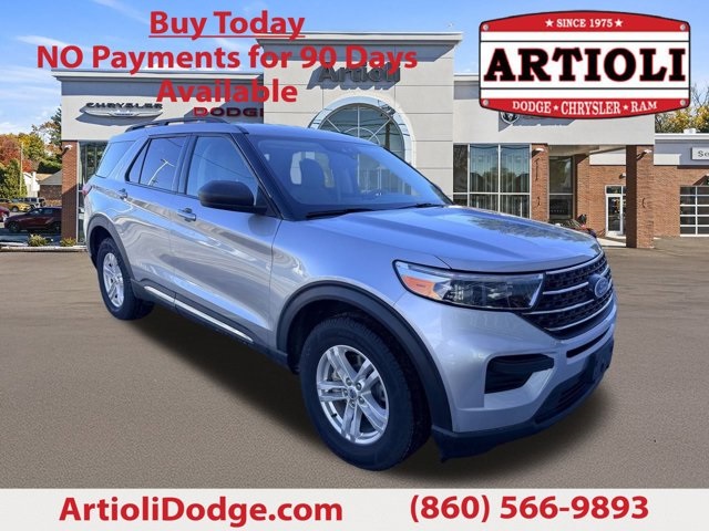 2023 Ford Explorer XLT's photo