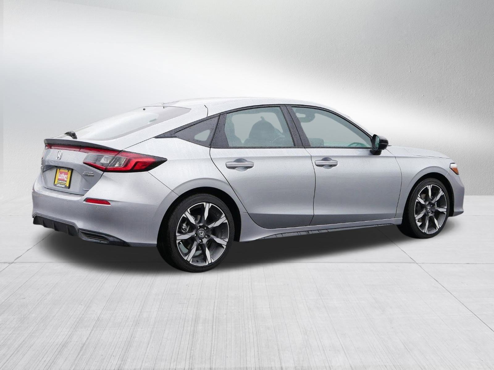 2026 Honda Civic Hatchback Hybrid Sport Touring photo 6