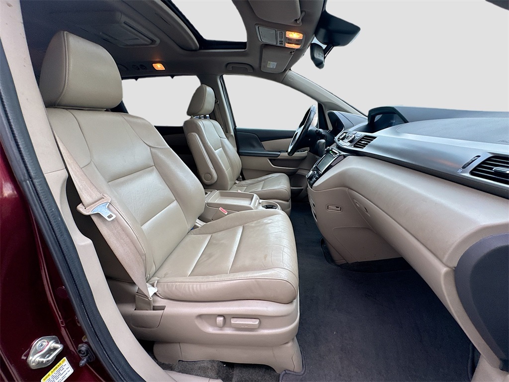 2016 Honda Odyssey EX-L photo 30