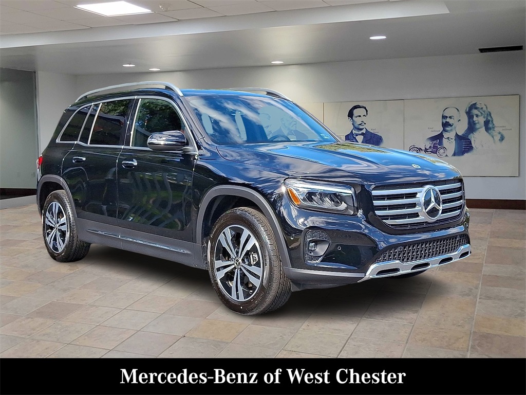 2025 Mercedes-Benz GLB Base's photo