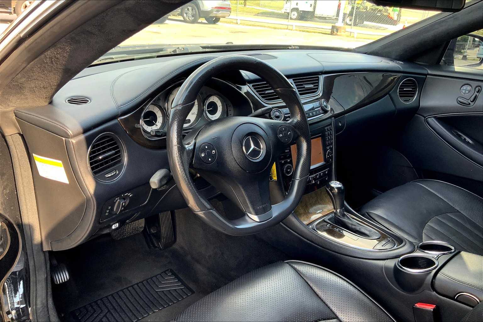 2011 Mercedes Benz CLS 550 photo 15