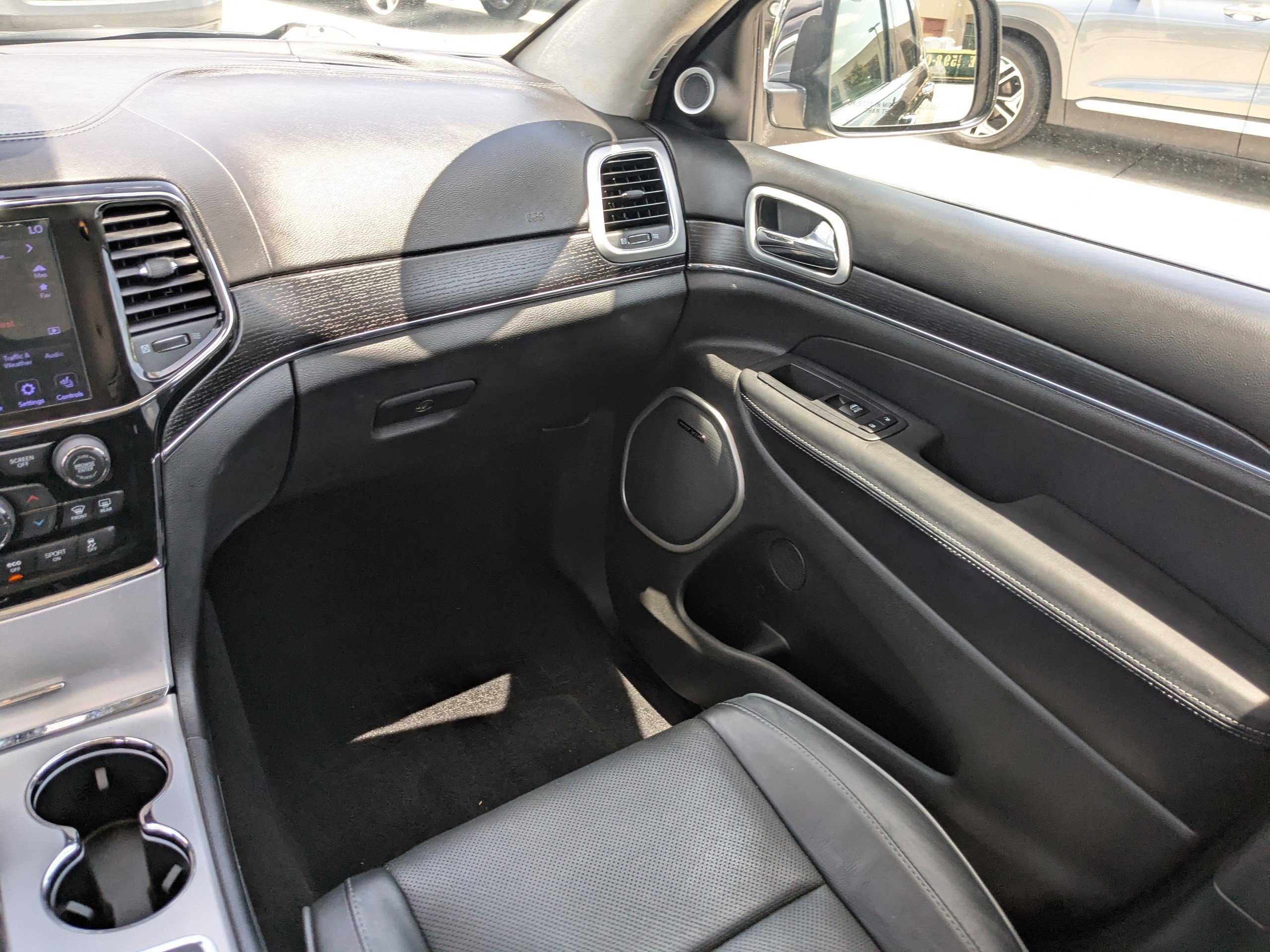2020 Jeep Grand Cherokee Summit photo 12