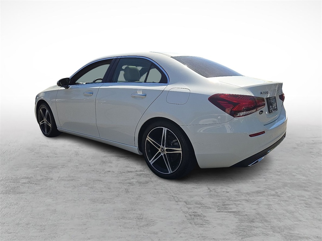 2022 Mercedes Benz A 220 4MATIC photo 6