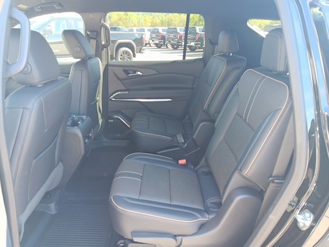 2026 Chevrolet Traverse High Country photo 4