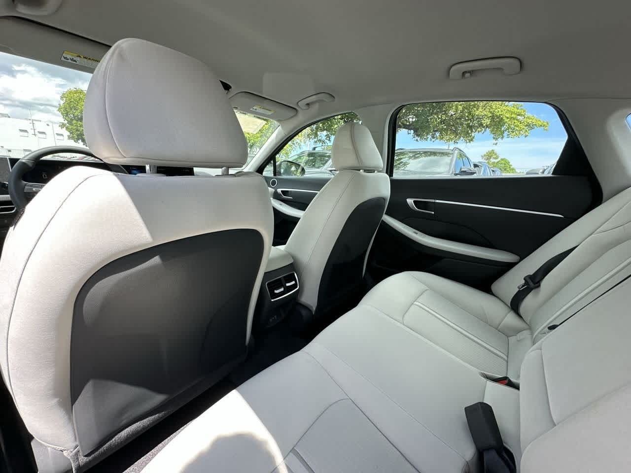 2025 Hyundai Sonata Hybrid SEL photo 23
