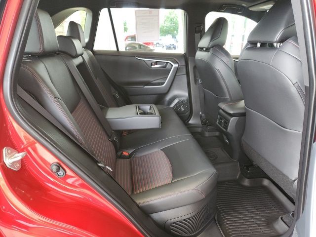 2025 Toyota RAV4 Hybrid XSE photo 19