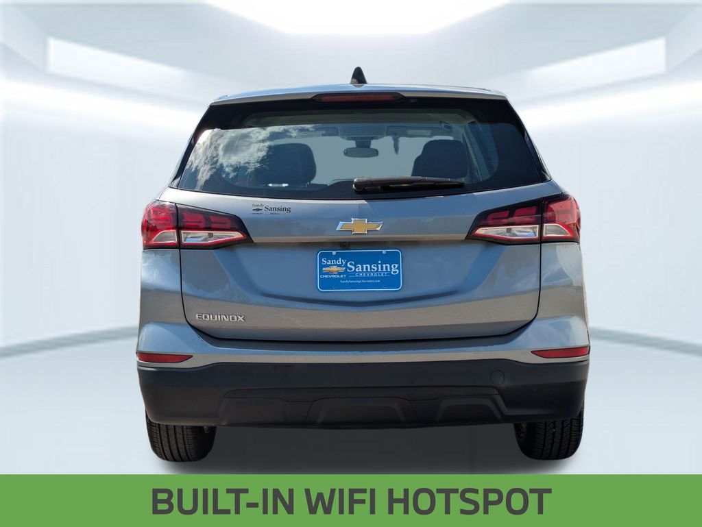 2023 Chevrolet Equinox LS photo 4