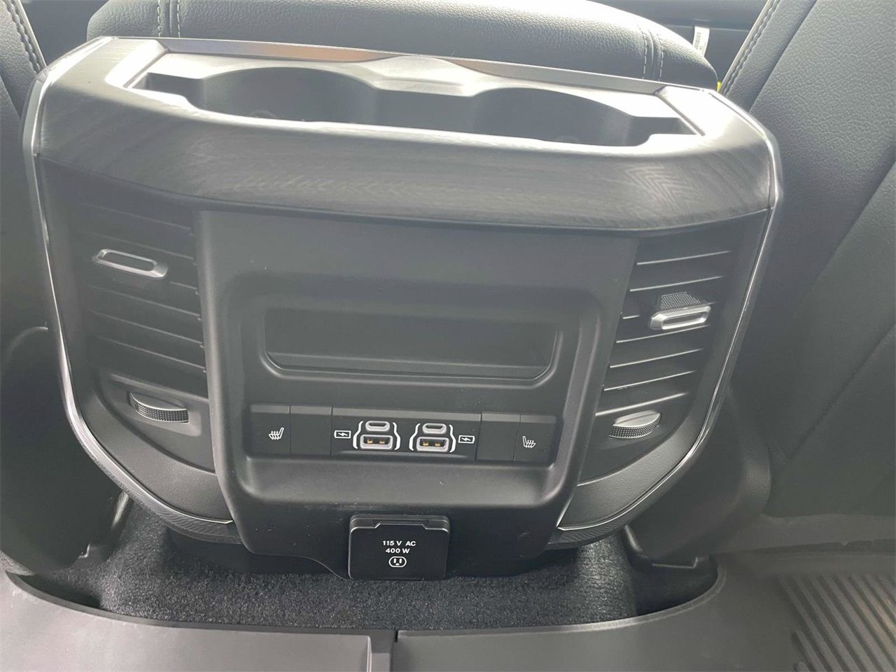 2026 Ram 1500 Laramie photo 4