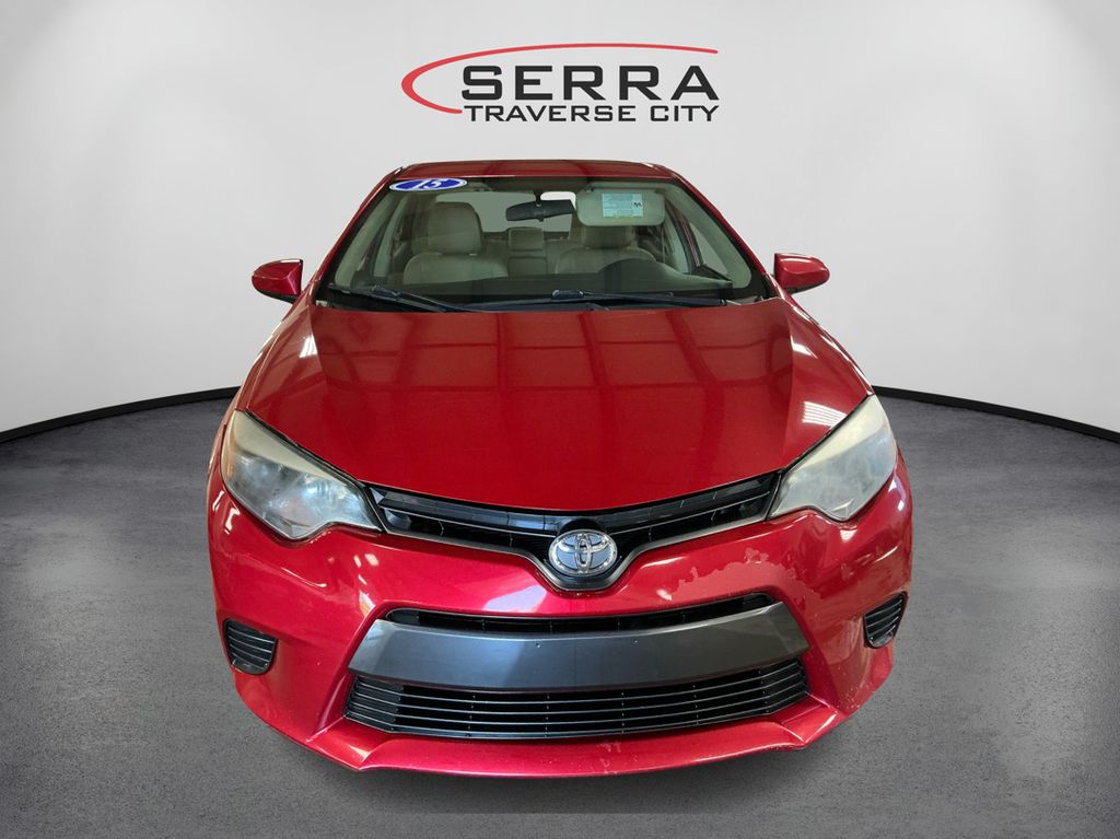 2015 Toyota Corolla LE photo 2