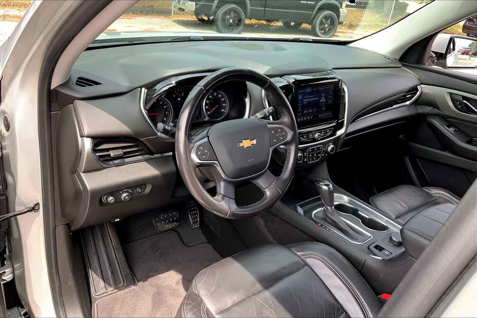 2020 Chevrolet Traverse Leather photo 15