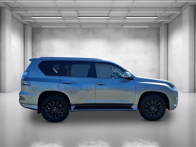 2023 Lexus GX 460 Premium photo 2
