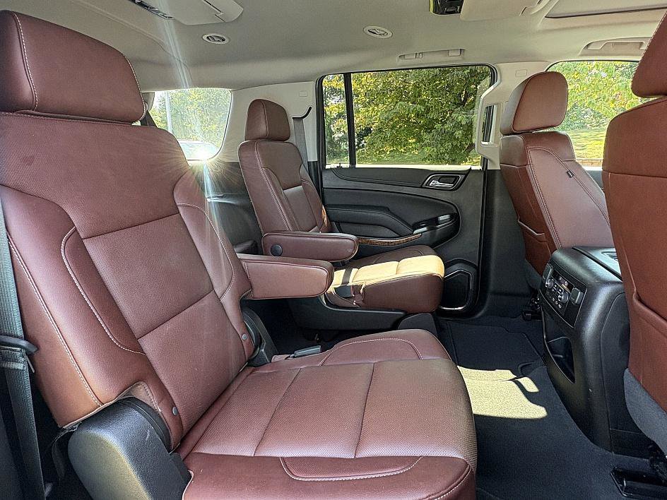 2019 Chevrolet Suburban Premier photo 11