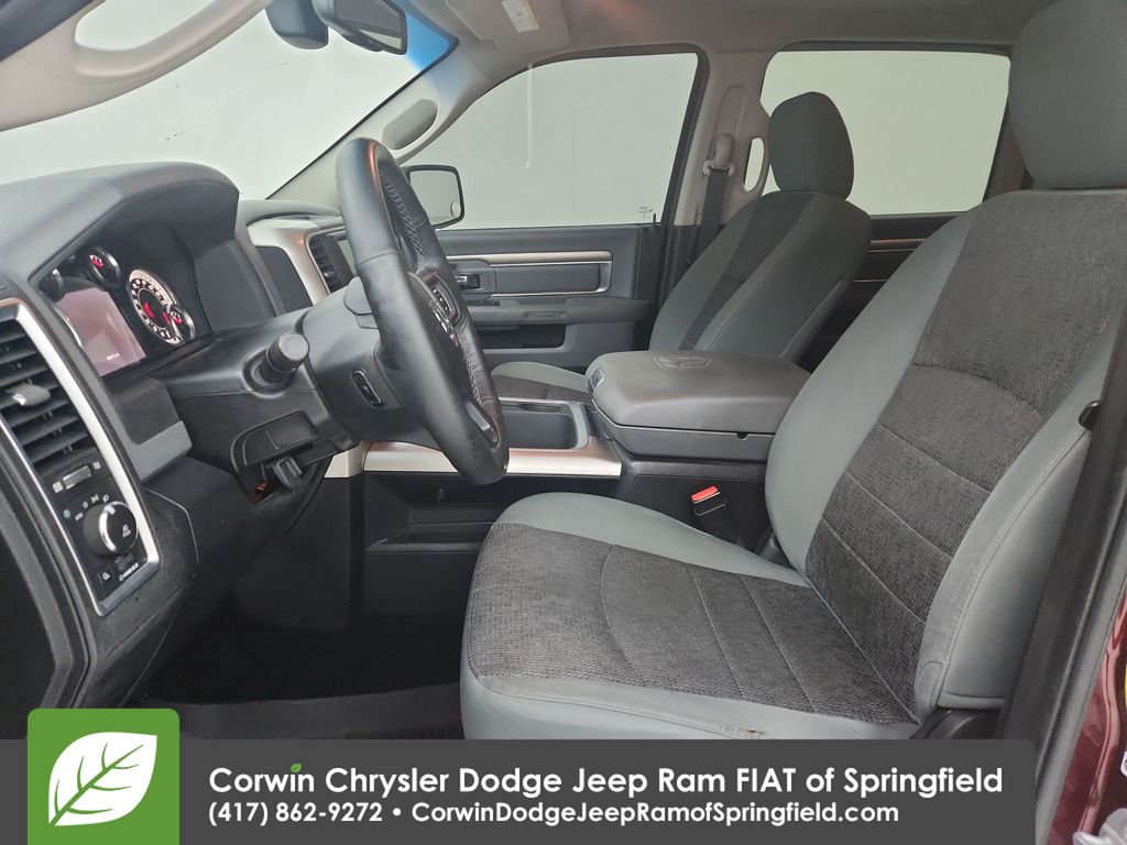 2016 Ram 1500 Big Horn photo 2