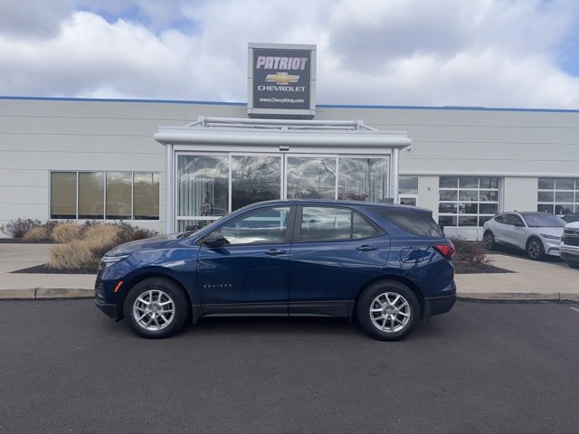 2022 Chevrolet Equinox LS