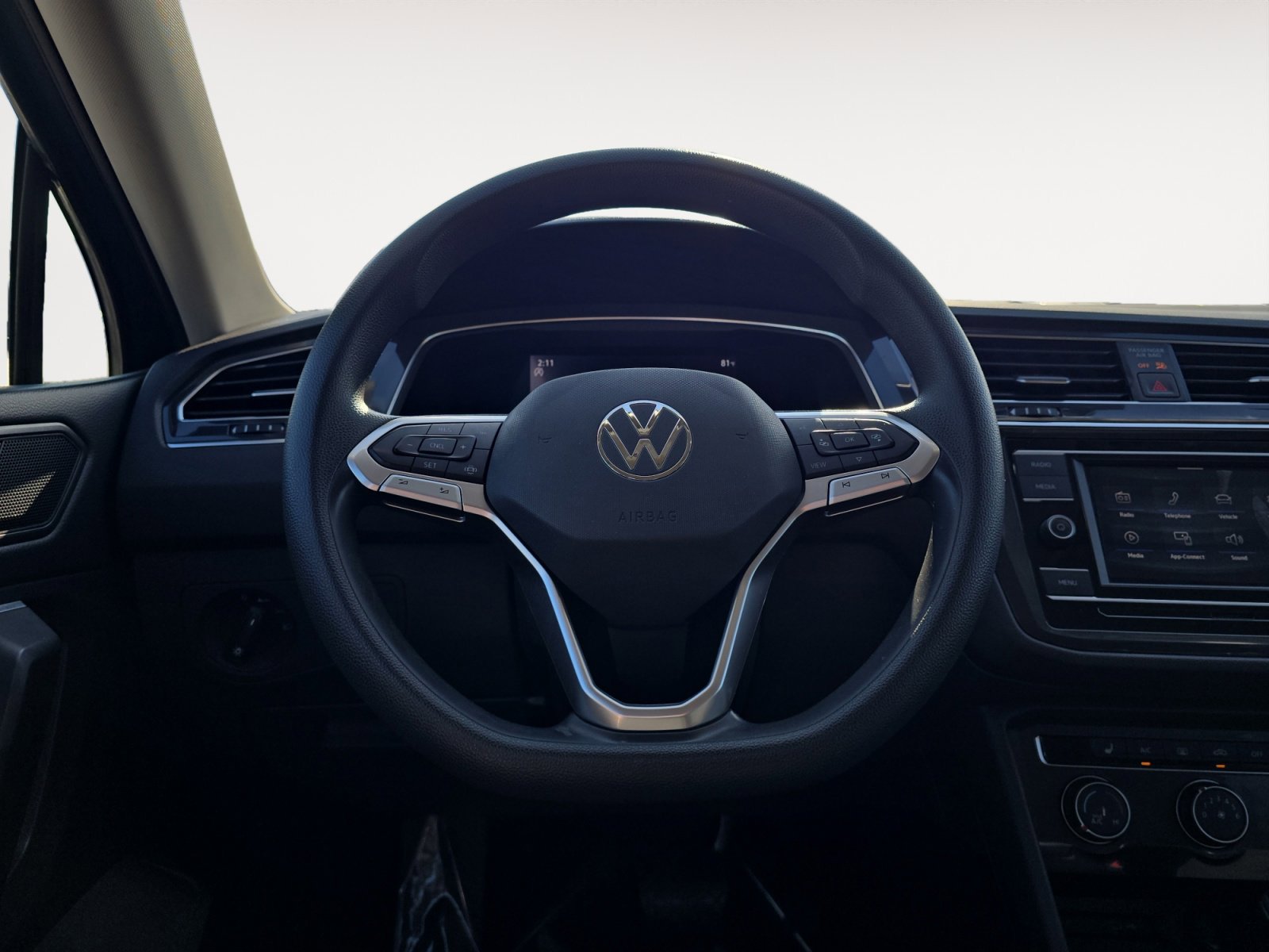 2022 Volkswagen Tiguan S photo 10