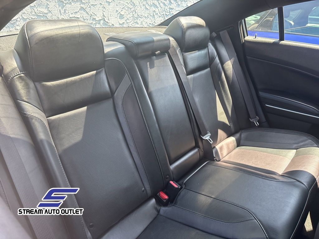 2022 Dodge Charger SXT photo 8