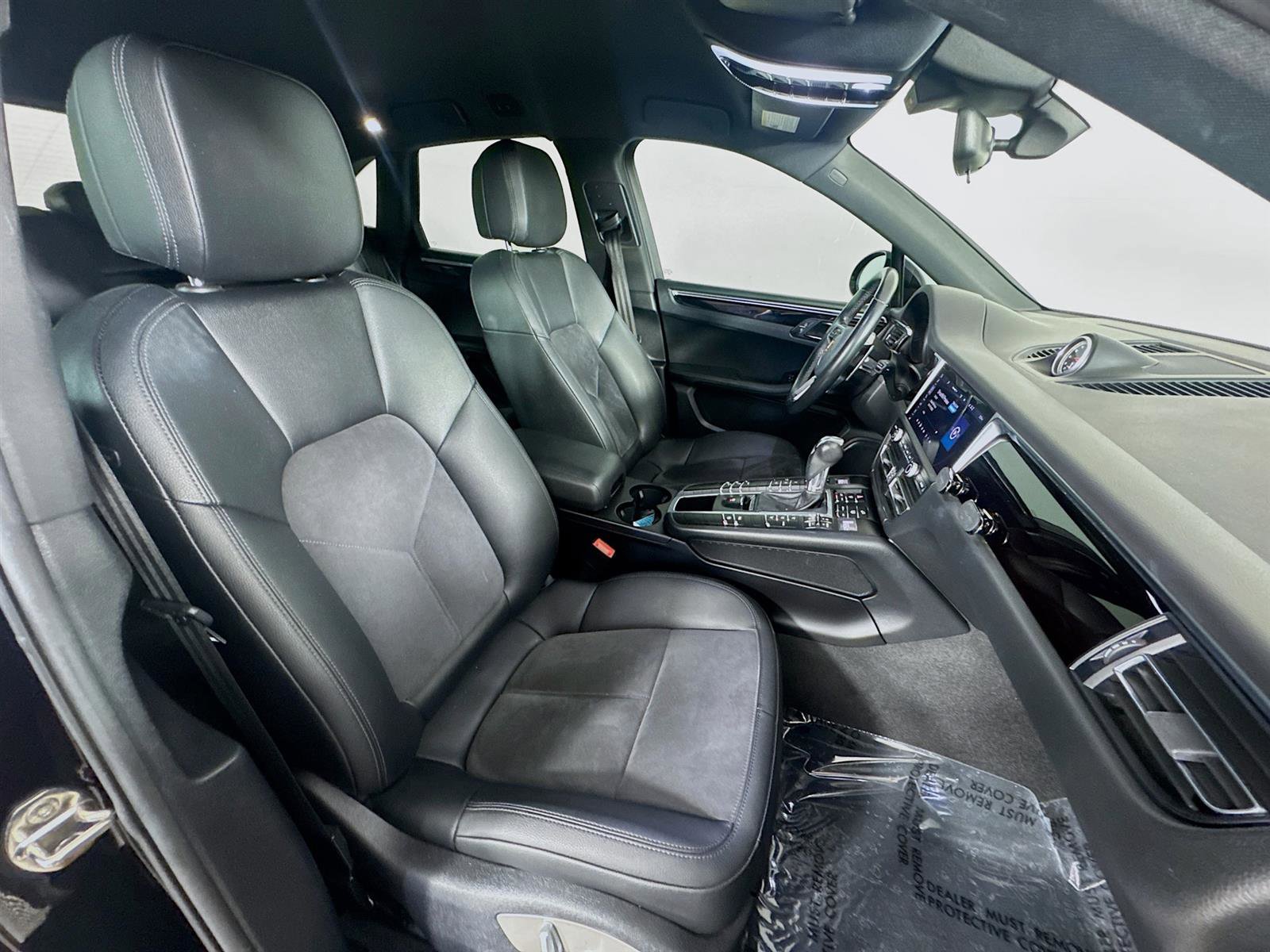 2021 Porsche Macan S photo 26