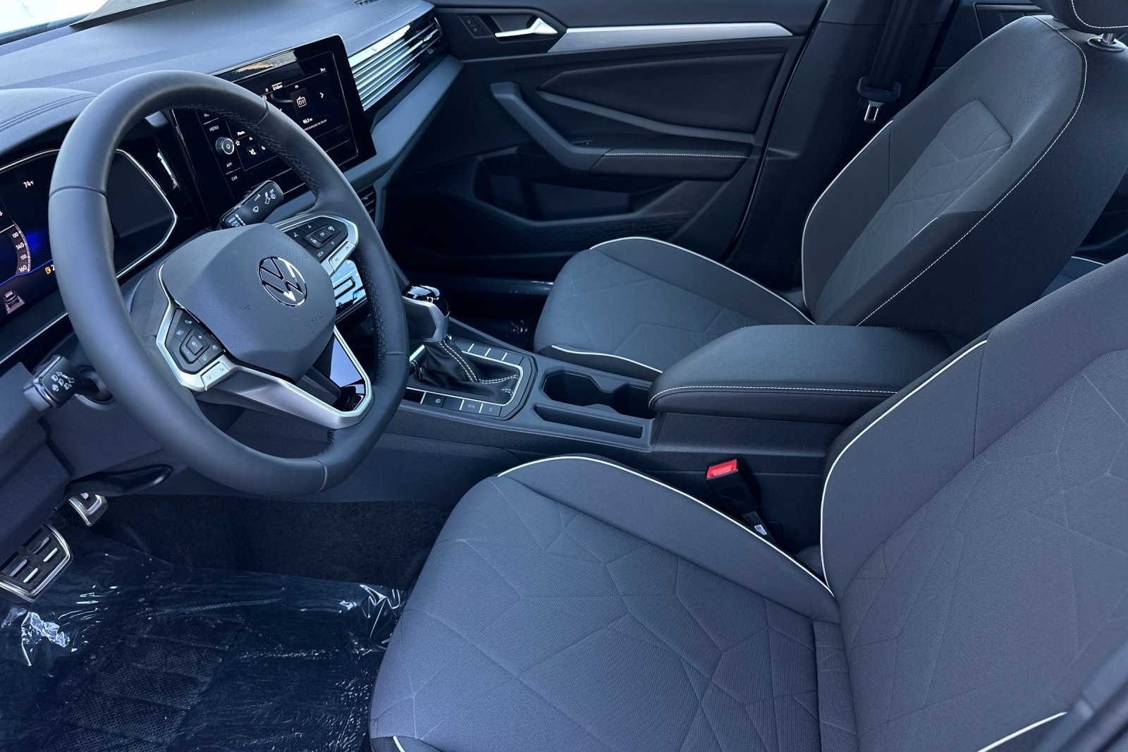 2025 Volkswagen Jetta 1.5T Sport photo 10